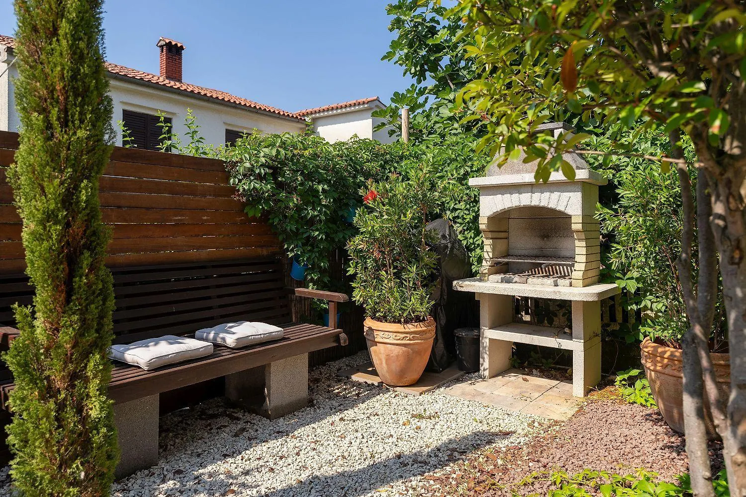 Holiday home Exquisites Ferienhaus Mit Privatem Garten, Liegen, Kinderstuhl, Waschmaschine - Nur 700 Meter Zum Strand Porec