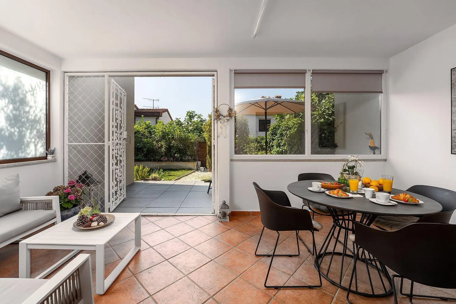 Exquisites Ferienhaus Mit Privatem Garten, Liegen, Kinderstuhl, Waschmaschine - Nur 700 Meter Zum Strand Porec