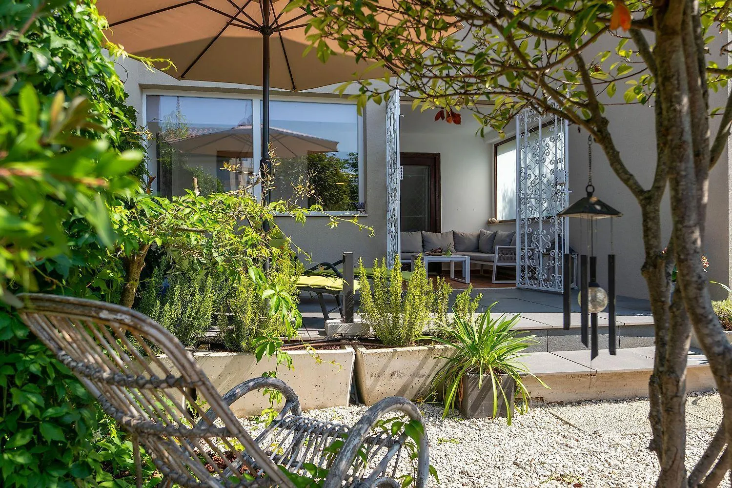 Exquisites Ferienhaus Mit Privatem Garten, Liegen, Kinderstuhl, Waschmaschine - Nur 700 Meter Zum Strand Porec